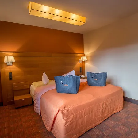 Otp Birkenhof باد كلينكيرشهايم